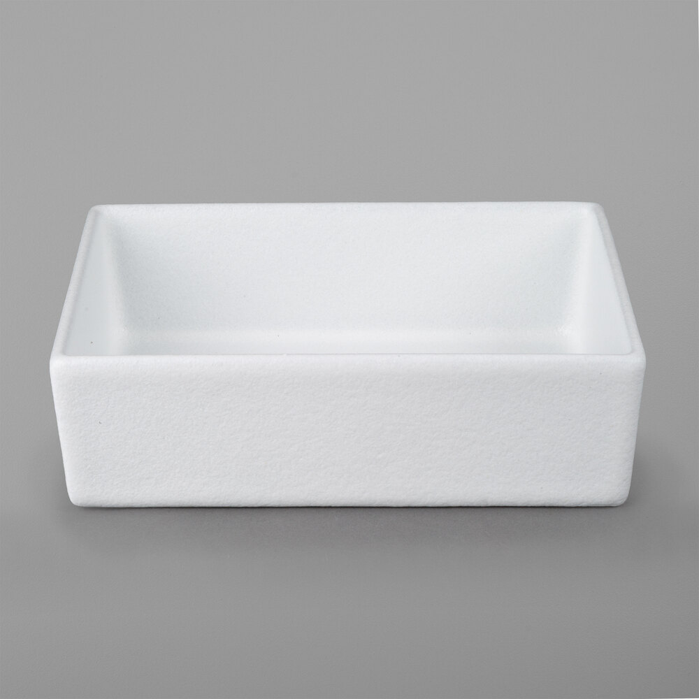 G.E.T. Enterprises COMP02WW Bugambilia 2.4 Qt. Classic Textured Finish White Resin-Coated Aluminum Straight-Sided Rectangular Salad Bowl