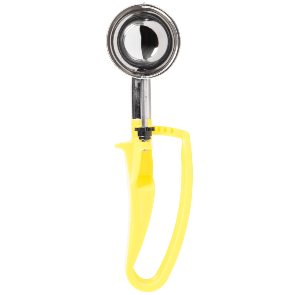 Vollrath 47396 Jacob's Pride® #20 Yellow Squeeze Handle Disher - 1.8 oz.