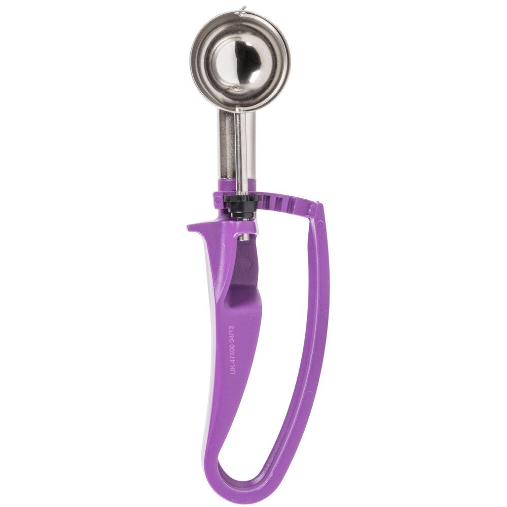 Vollrath 47400 Jacob's Pride® #40 Purple Squeeze Handle Disher - 0.72 oz.